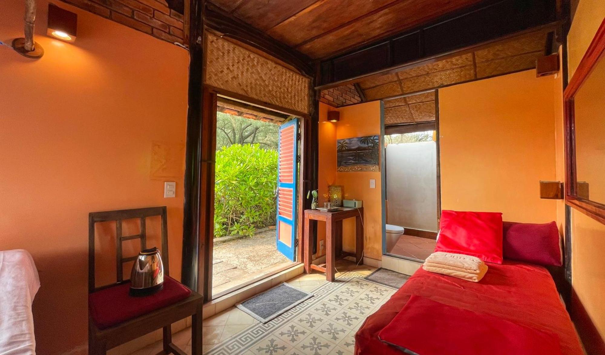 Villa Louise Hue Beach Boutique Hotel Rom bilde