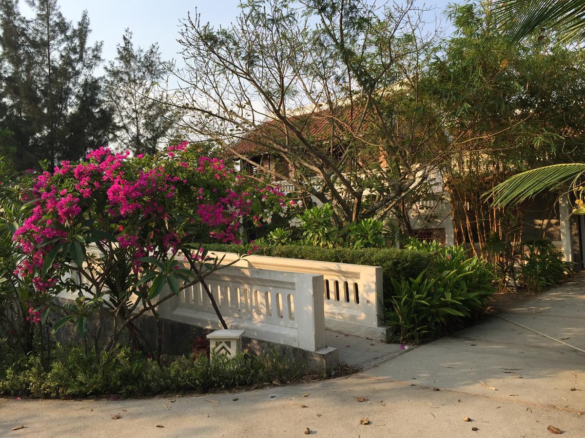 Villa Louise Hue Beach Boutique Hotel Eksteriør bilde