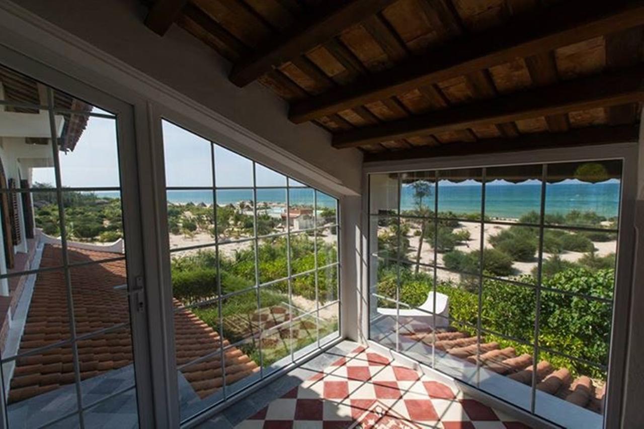 Villa Louise Hue Beach Boutique Hotel Eksteriør bilde