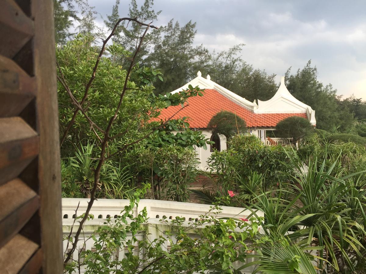 Villa Louise Hue Beach Boutique Hotel Eksteriør bilde