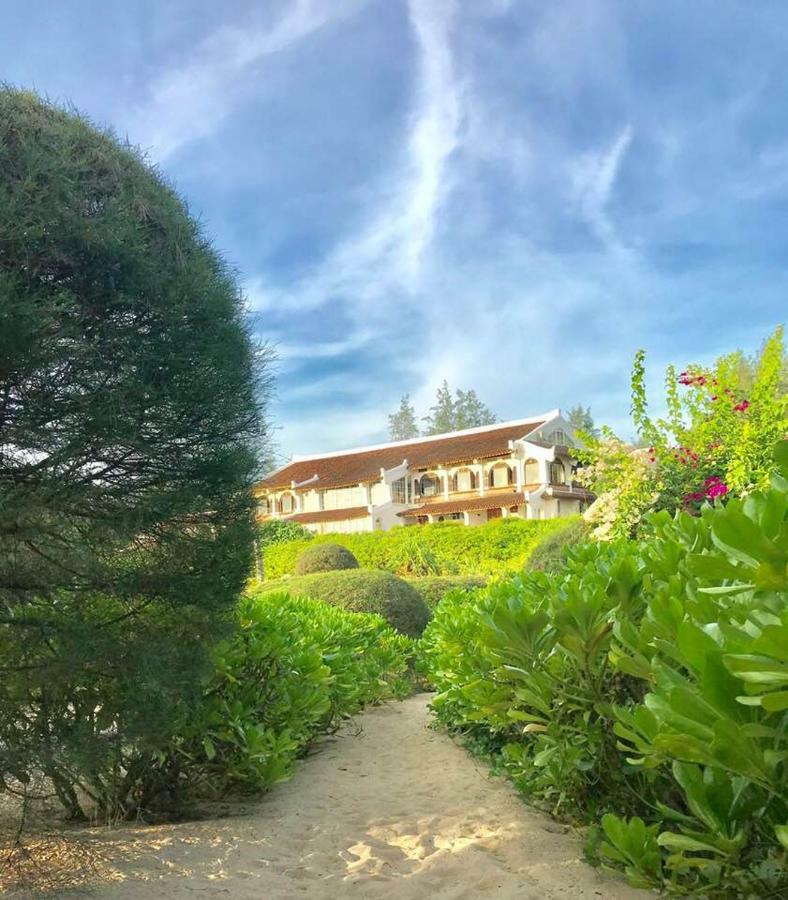 Villa Louise Hue Beach Boutique Hotel Eksteriør bilde